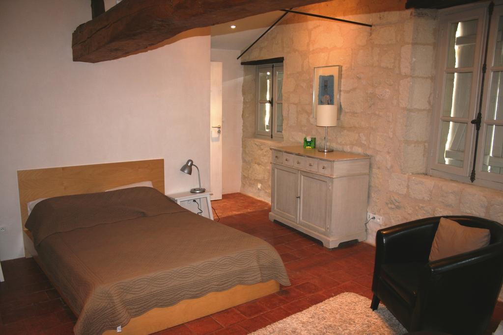 Gite Chateau De Chaintres Dampierre-sur-Loire Habitación foto